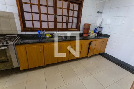 Casa à venda com 400m², 5 quartos e 4 vagasArmário da Cozinha