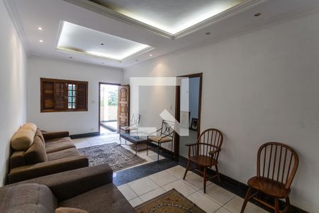 Sala de casa à venda com 3 quartos, 200m² em Serra, Belo Horizonte