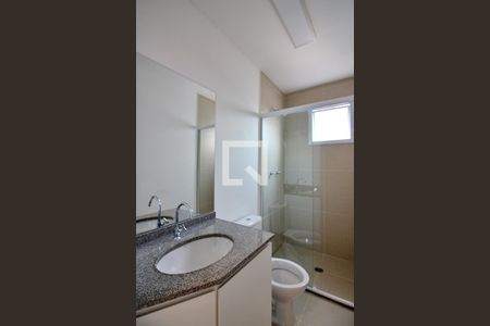 Apartamento para alugar com 69m², 3 quartos e 2 vagasBanheiro do Quarto 2