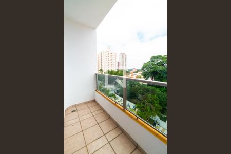 Sacada de apartamento para alugar com 3 quartos, 100m² em Vila Alexandria, São Paulo