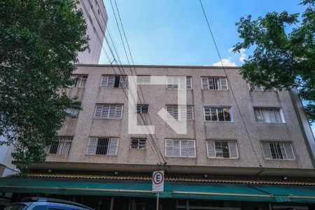 Apartamento para alugar com 98m², 2 quartos e 1 vagaFachada