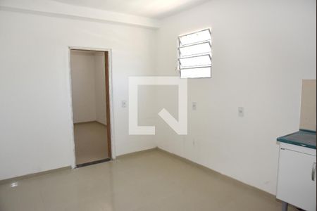 Sala/Cozinha de apartamento para alugar com 1 quarto, 28m² em Vila Santana, São Paulo