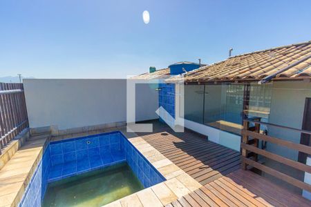 Apartamento à venda com 120m², 3 quartos e sem vaga Apartamento à venda com 120m², 3 quartos e sem vagaTerraço