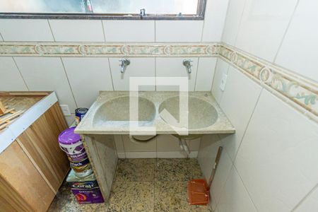 Apartamento à venda com 120m², 3 quartos e sem vaga Apartamento à venda com 120m², 3 quartos e sem vagaCozinha e Área de Serviço