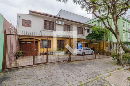 Casa à venda com 285m², 3 quartos e 6 vagasFachada