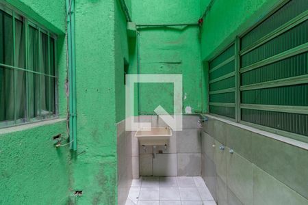 Área de Serviço e Quintal de casa para alugar com 3 quartos, 130m² em Vila Santa Teresa (zona Leste), São Paulo