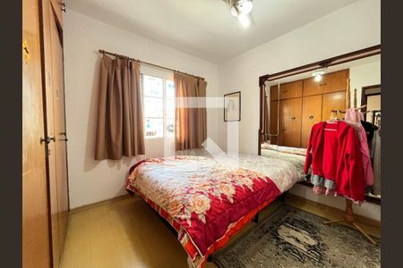 Casa à venda com 300m², 4 quartos e 5 vagasSuite 2