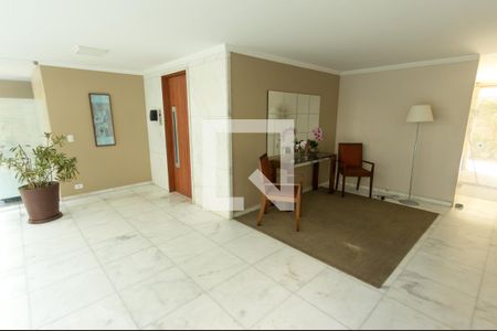 Apartamento à venda com 110m², 3 quartos e 1 vaga Apartamento à venda com 110m², 3 quartos e 1 vagaHall social