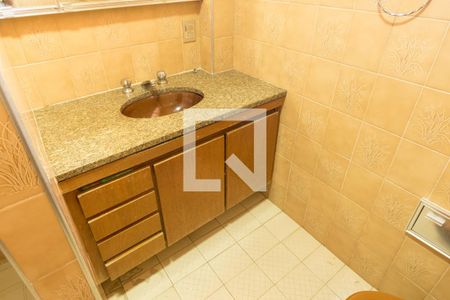 Apartamento à venda com 110m², 3 quartos e 1 vaga Apartamento à venda com 110m², 3 quartos e 1 vagaBanheiro da Suíte