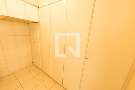 Apartamento à venda com 110m², 3 quartos e 1 vaga Apartamento à venda com 110m², 3 quartos e 1 vagaQuarto de Serviço
