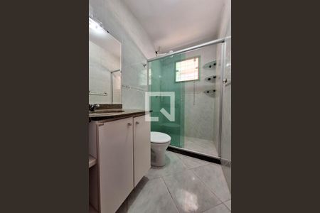 Casa à venda com 138m², 3 quartos e 2 vagasBanheiro Social