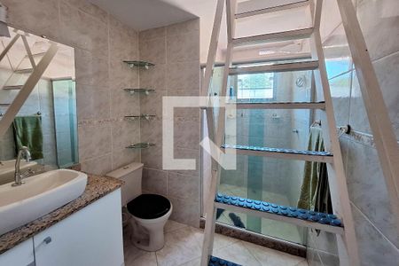 Casa à venda com 138m², 3 quartos e 2 vagasBanheiro da Suíte