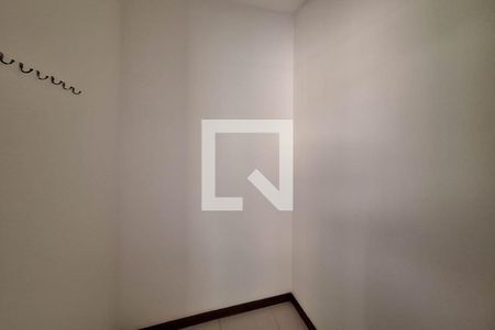 Casa à venda com 138m², 3 quartos e 2 vagasDespensa