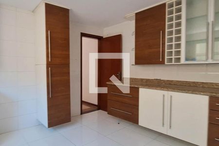 Casa à venda com 138m², 3 quartos e 2 vagasCozinha