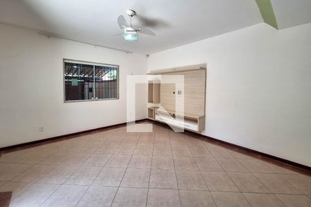 Sala de casa à venda com 3 quartos, 138m² em Itaipu, Niterói