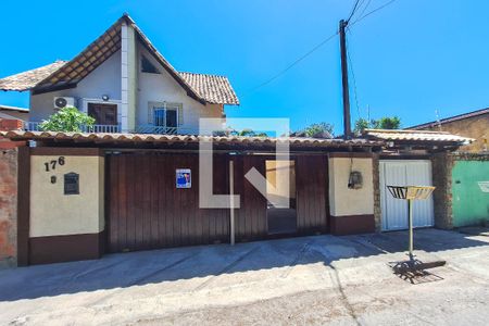 Casa à venda com 138m², 3 quartos e 2 vagasFachada