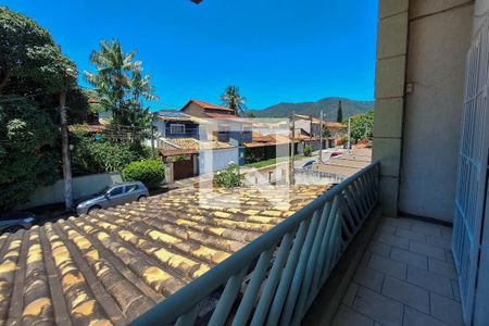 Casa à venda com 138m², 3 quartos e 2 vagasSuíte vista