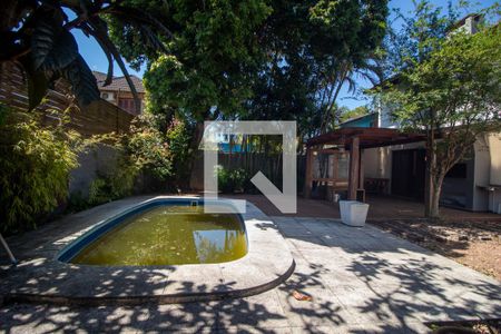 Casa à venda com 259m², 4 quartos e 5 vagasQuintal