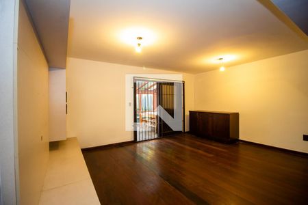 Sala de casa à venda com 4 quartos, 259m² em Ipanema, Porto Alegre