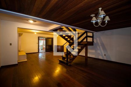 Sala de casa para alugar com 4 quartos, 259m² em Ipanema, Porto Alegre
