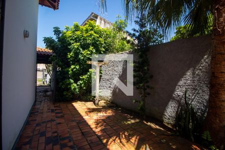 Casa à venda com 259m², 4 quartos e 5 vagasQuintal