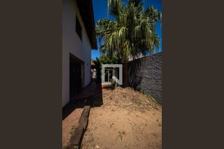 Casa à venda com 259m², 4 quartos e 5 vagasQuintal