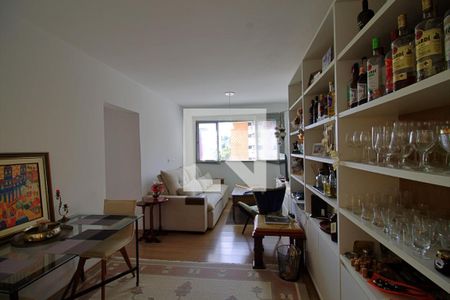 Sala de apartamento para alugar com 2 quartos, 85m² em Real Parque, São Paulo