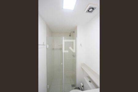 Apartamento à venda com 50m², 2 quartos e 1 vaga Apartamento à venda com 50m², 2 quartos e 1 vagaBanheiro