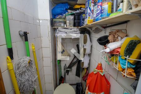 Apartamento à venda com 70m², 2 quartos e sem vagaBanheiro de Serviço