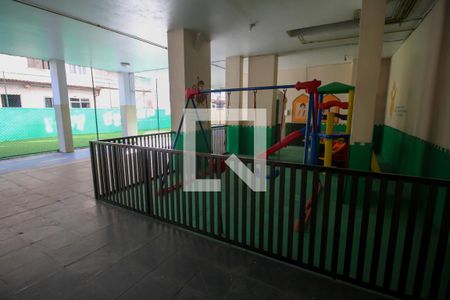 Apartamento à venda com 70m², 2 quartos e sem vagaÁrea Comum - Playground