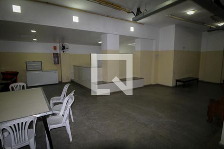 Apartamento à venda com 70m², 2 quartos e sem vagaÁrea comum - Salão de festas