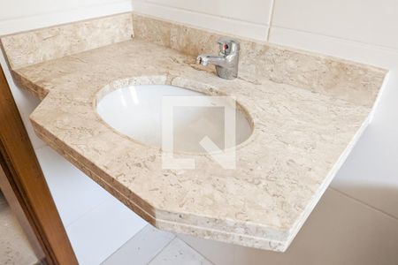 Apartamento à venda com 168m², 3 quartos e 1 vaga Apartamento à venda com 168m², 3 quartos e 1 vagaBanheiro da suíte