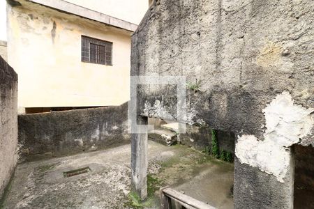 Casa à venda com 148m², 2 quartos e 1 vagaFundos