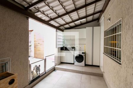 Cozinha e Área de Serviço de casa à venda com 3 quartos, 210m² em Morro do Confisco, Contagem