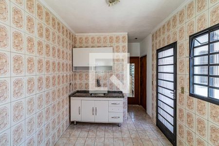 Cozinha de casa para alugar com 2 quartos, 60m² em Vila Sonia, São Paulo