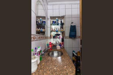 Casa à venda com 180m², 4 quartos e 2 vagasBanheiro da Suíte