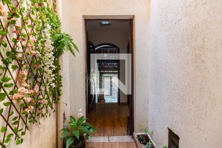 Casa à venda com 180m², 4 quartos e 2 vagasQuintal