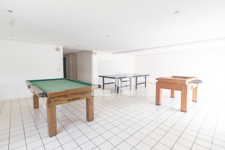 Apartamento à venda com 61m², 2 quartos e 1 vagaÁrea comum