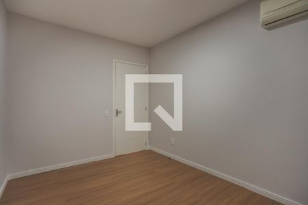 Quarto 1 de apartamento à venda com 2 quartos, 74m² em Floresta, Porto Alegre