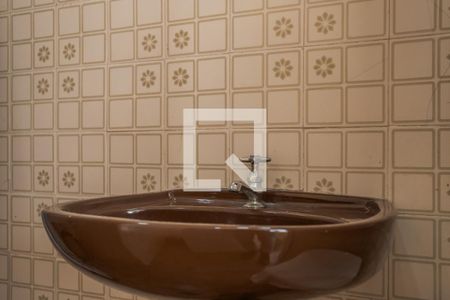 Apartamento à venda com 74m², 2 quartos e sem vaga Apartamento à venda com 74m², 2 quartos e sem vagaBanheiro de serviço