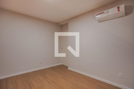 Quarto 2 de apartamento à venda com 2 quartos, 74m² em Floresta, Porto Alegre