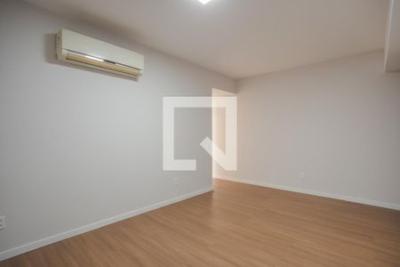 Sala de apartamento à venda com 2 quartos, 74m² em Floresta, Porto Alegre