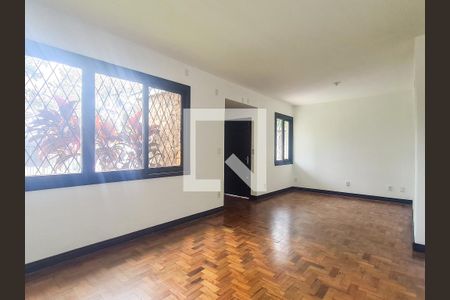 Sala de casa para alugar com 3 quartos, 150m² em Jardim Lindóia, Porto Alegre