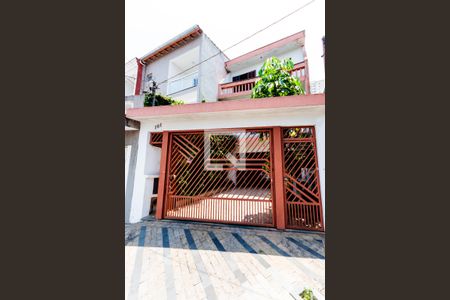 Casa à venda com 192m², 4 quartos e 3 vagasFachada