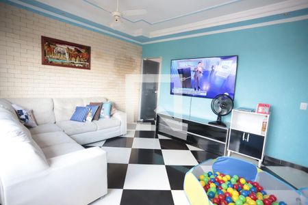 Sala de casa para alugar com 3 quartos, 203m² em Vila Urupes, Suzano