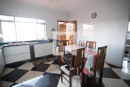 Cozinha de casa para alugar com 3 quartos, 203m² em Vila Urupes, Suzano