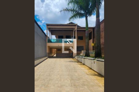 Casa à venda com 400m², 2 quartos e 6 vagas