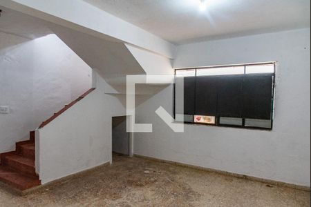 Casa à venda com 200m², 3 quartos e 2 vagasSala