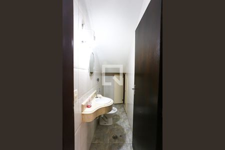 Lavabo de casa para alugar com 3 quartos, 200m² em Vila Progredior, São Paulo