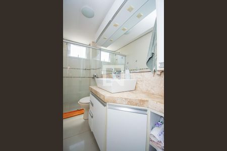 Apartamento à venda com 74m², 2 quartos e 1 vagaBanheiro 1